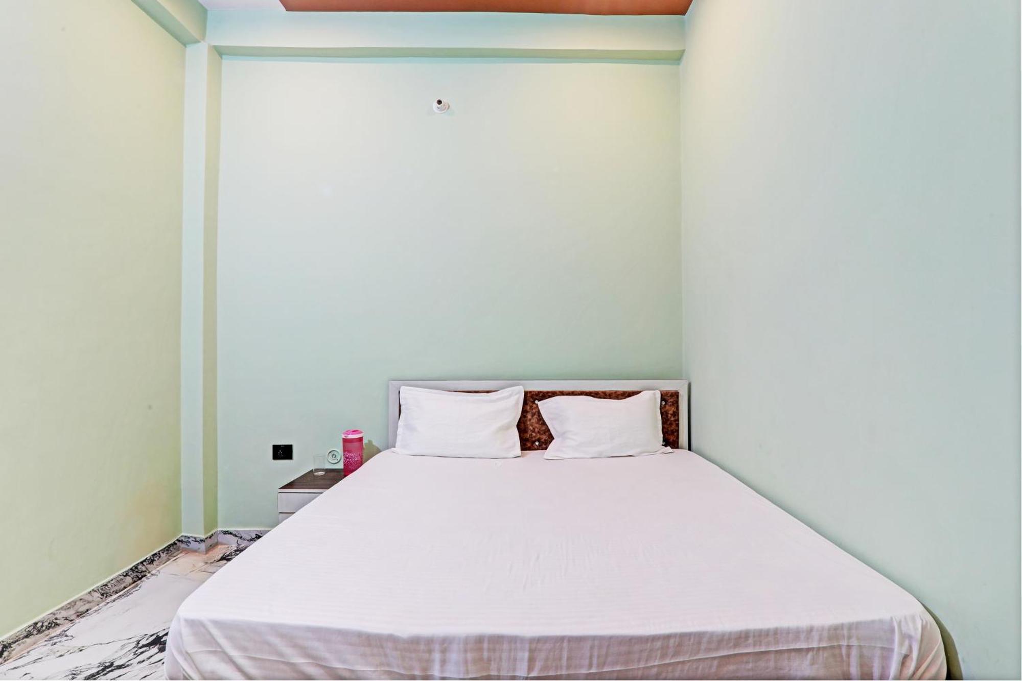 Oyo Green Valley Guest House Sultānpur Exterior foto