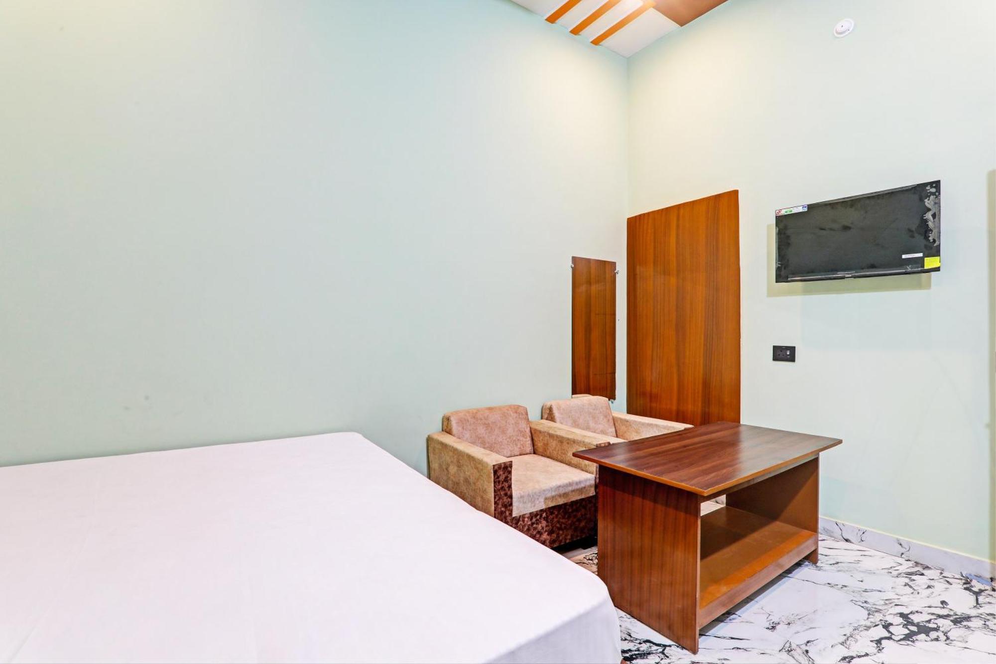 Oyo Green Valley Guest House Sultānpur Exterior foto