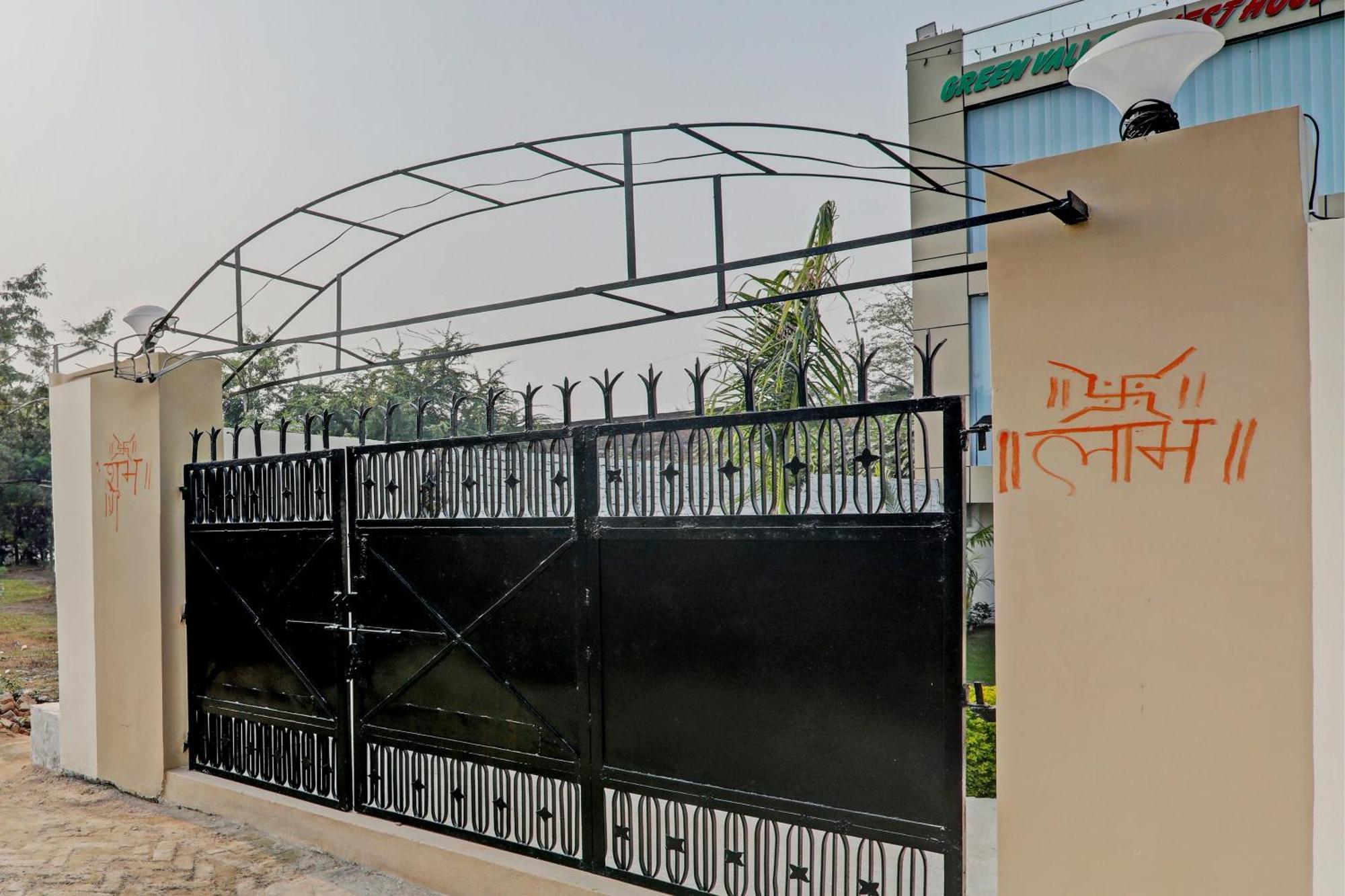 Oyo Green Valley Guest House Sultānpur Exterior foto