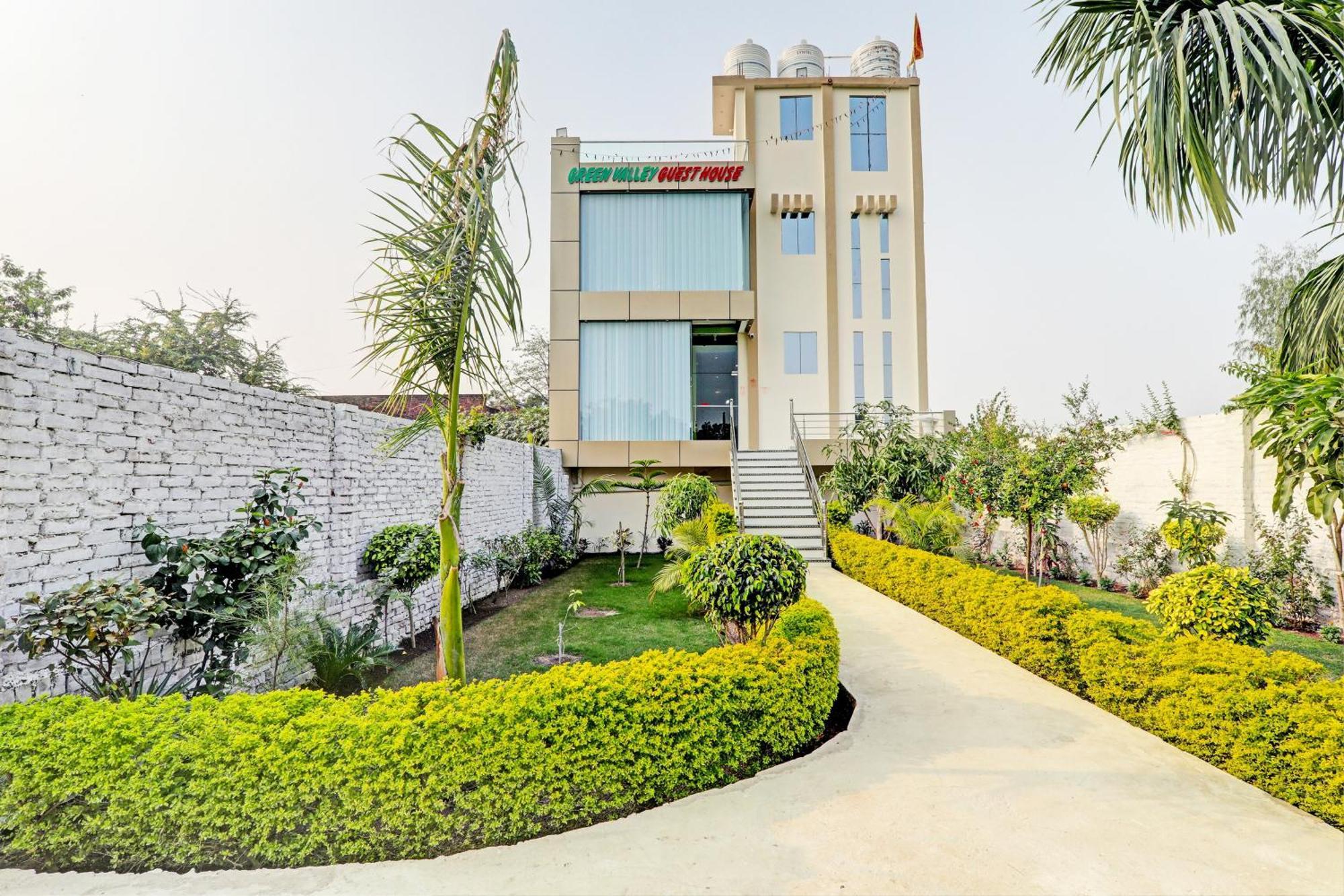 Oyo Green Valley Guest House Sultānpur Exterior foto
